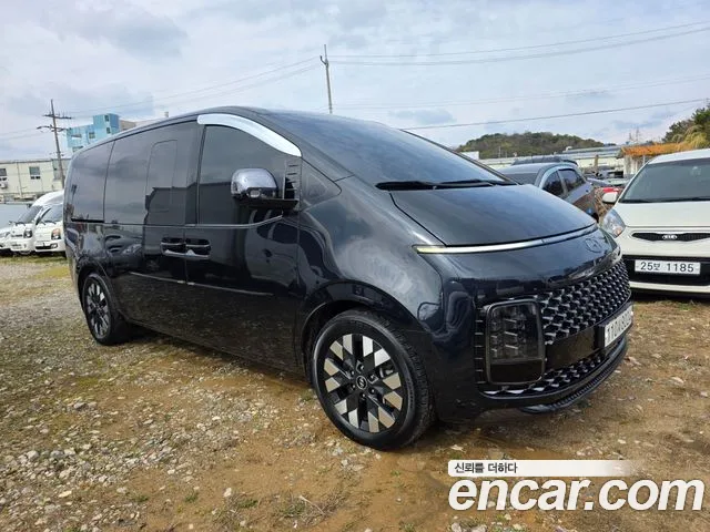 Hyundai Staria 9 Prestige