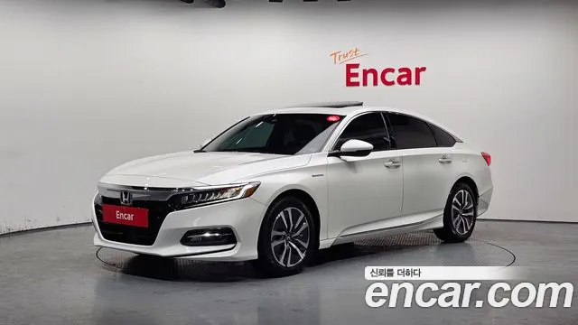 Honda Accord 10 2.0 Hybrid
