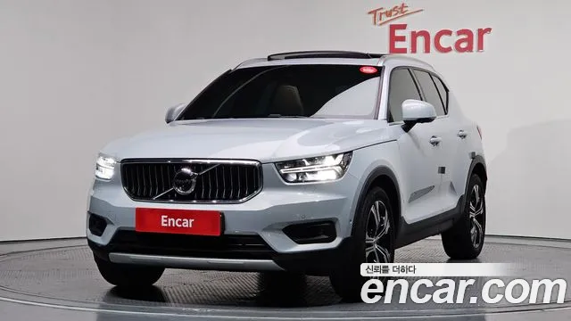Volvo XC40 B4