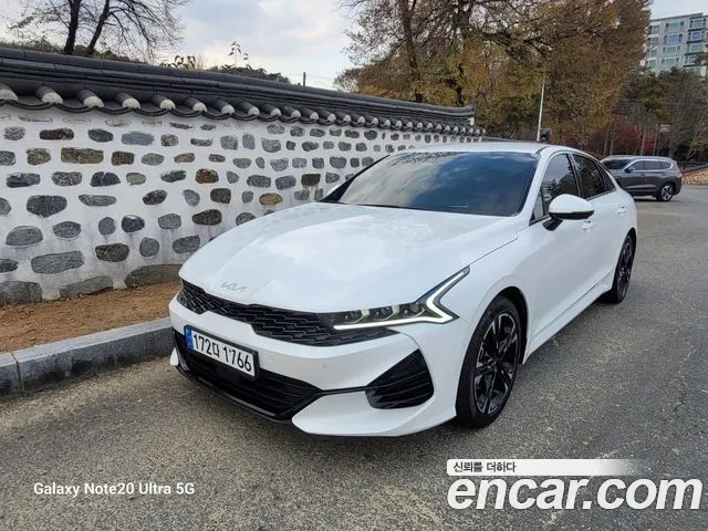 Kia K5 III 1.6 Turbo Signature