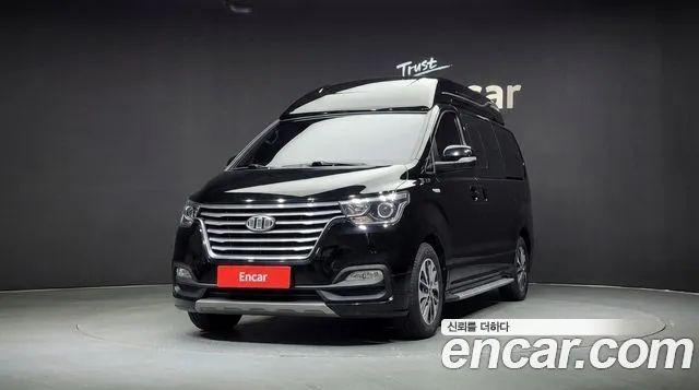 Hyundai The New Grand Starex 4WD 9 Exclusive