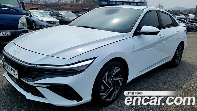 Hyundai The New Avante Hybrid (CN7)