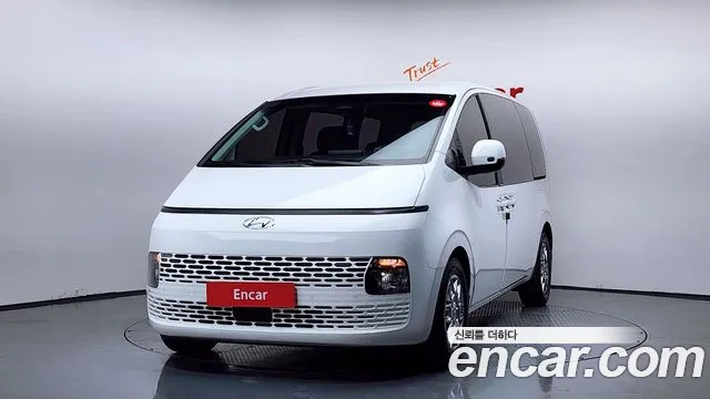 Hyundai Staria 4WD 9