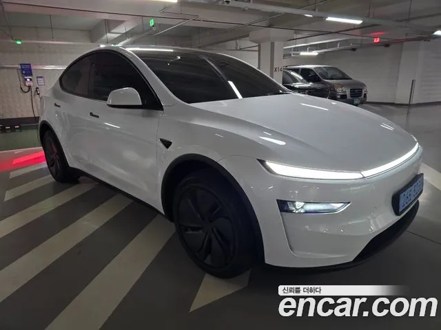 Tesla Y RWD