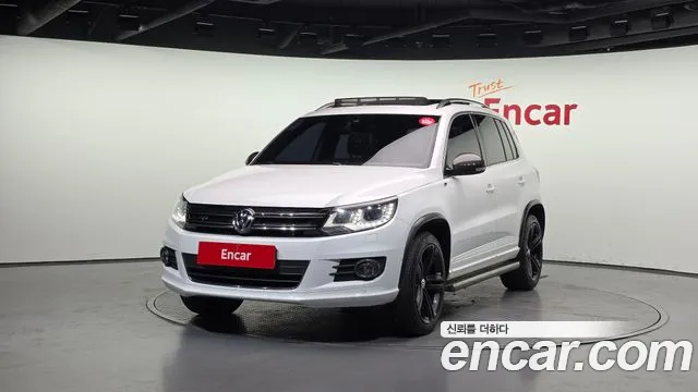 Volkswagen Tiguan 2.0 TDI R- 5N