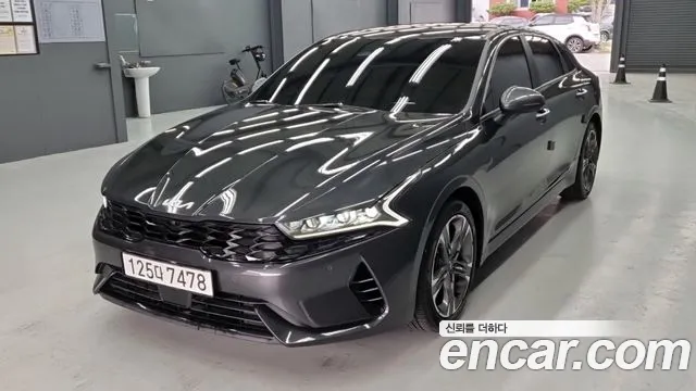 Kia K5 Hybrid 3 Signature