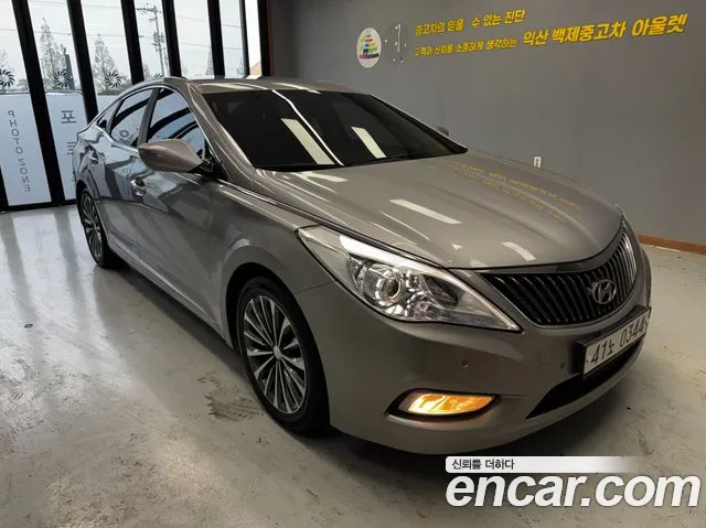 Hyundai Grandeur HG HG240