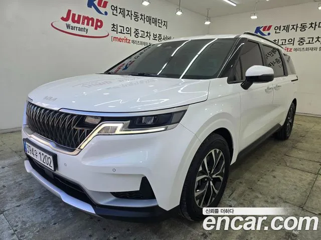 Kia Carnival 4 Gasoline 9 Prestige