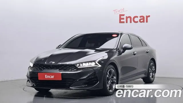 Kia K5 III 2.0 Signature