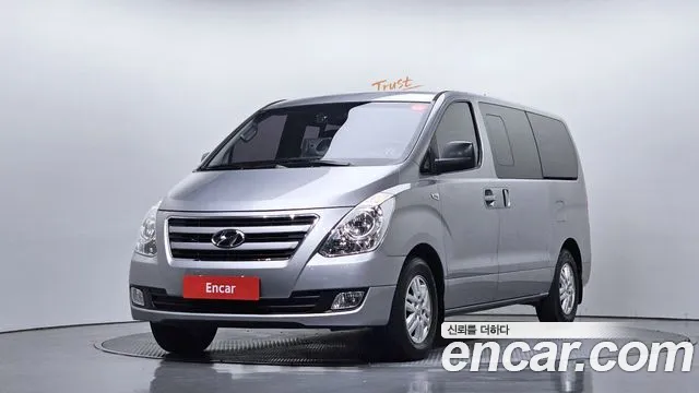 Hyundai Grand Starex 5