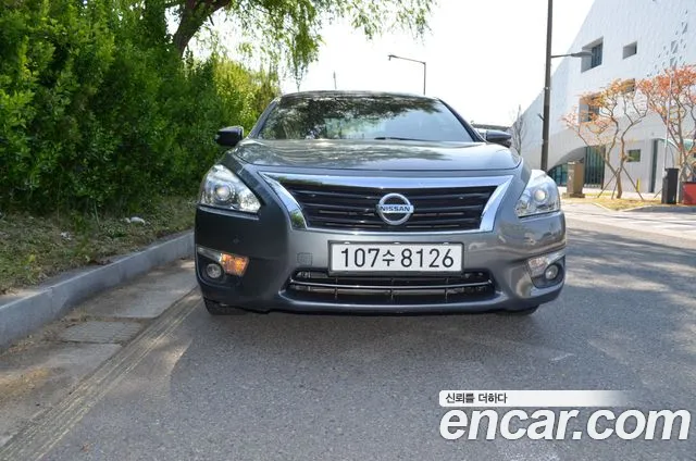 Nissan 2.5 L33