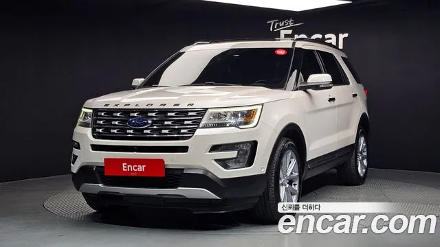 Ford Explorer 2.3 Limited 4WD 5