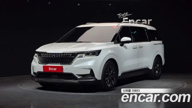 Kia Carnival 4 Gasoline 9 Noblesse