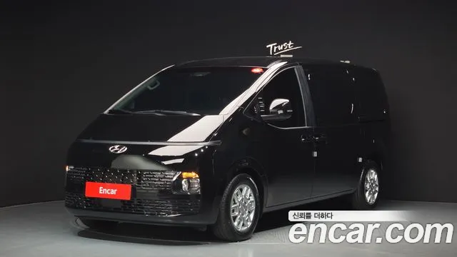 Hyundai Staria 3