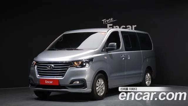 Hyundai The New Grand Starex 5