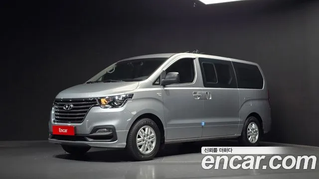 Hyundai The New Grand Starex 5