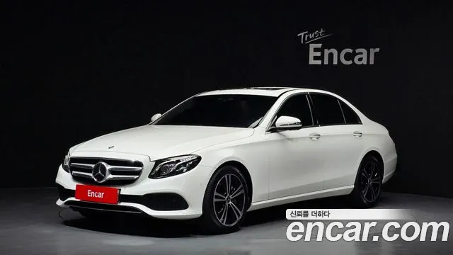 Mercedes-Benz E- W213 E300