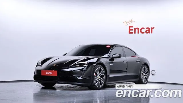 Porsche Taycan 4S