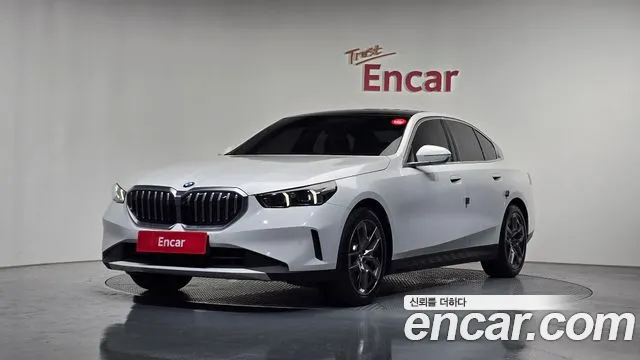 BMW 5 (G60) 520i