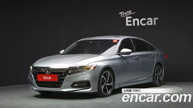 Honda Accord 10 2.0 Turbo