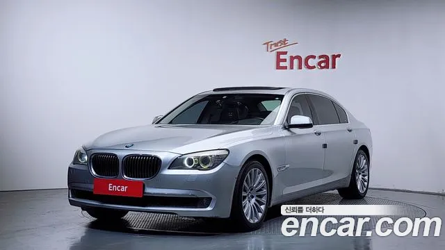 BMW 7 (F01) 740Li