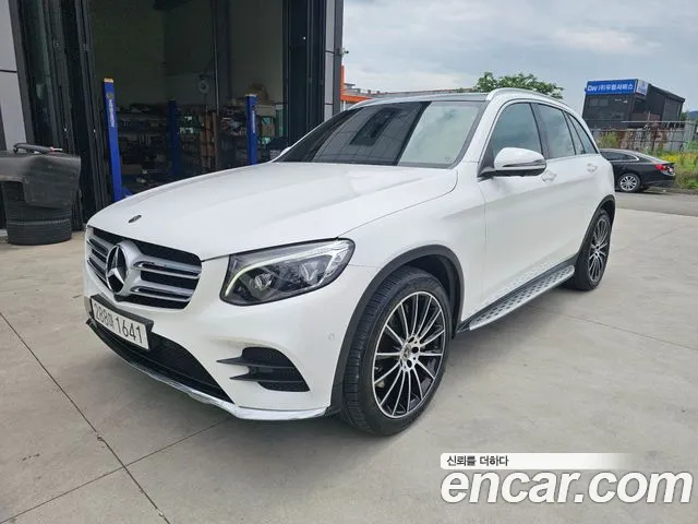 Mercedes-Benz GLC- X253 GLC300 4MATIC AMG Line