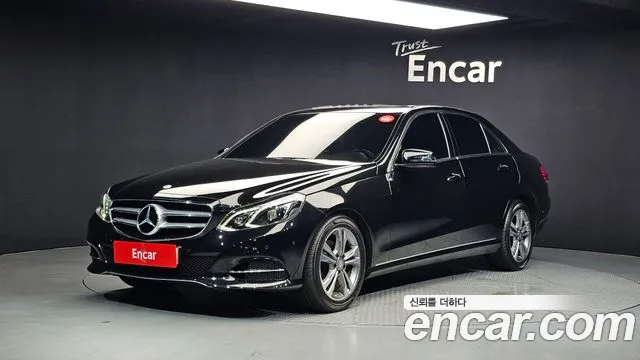 Mercedes-Benz E- W212 E220