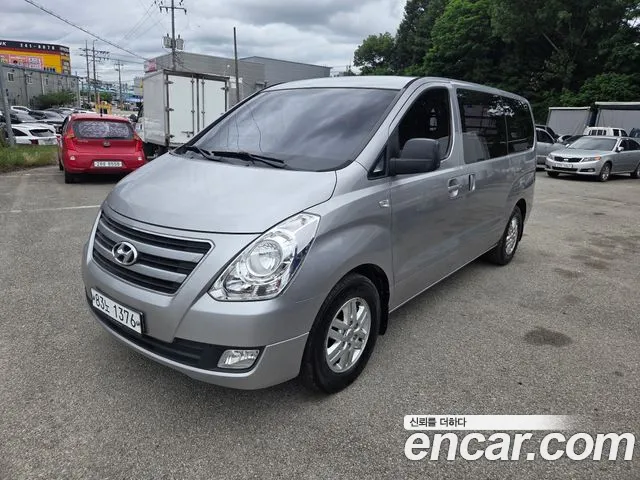 Hyundai Grand Starex 3