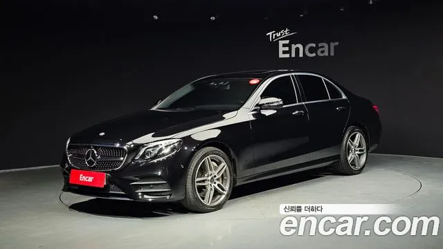 Mercedes-Benz E- W213 E300 4MATIC AMG Line