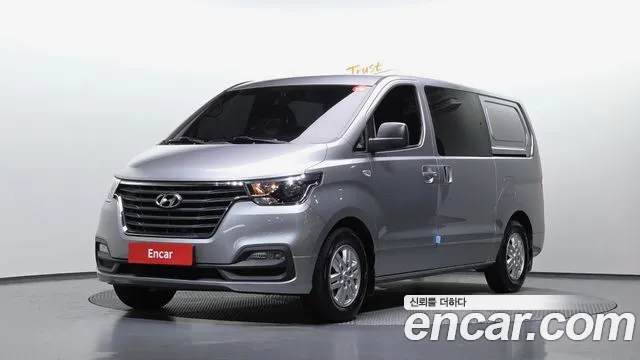 Hyundai The New Grand Starex 5