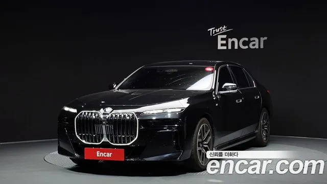 BMW 7 (G70) 740i xDrive M