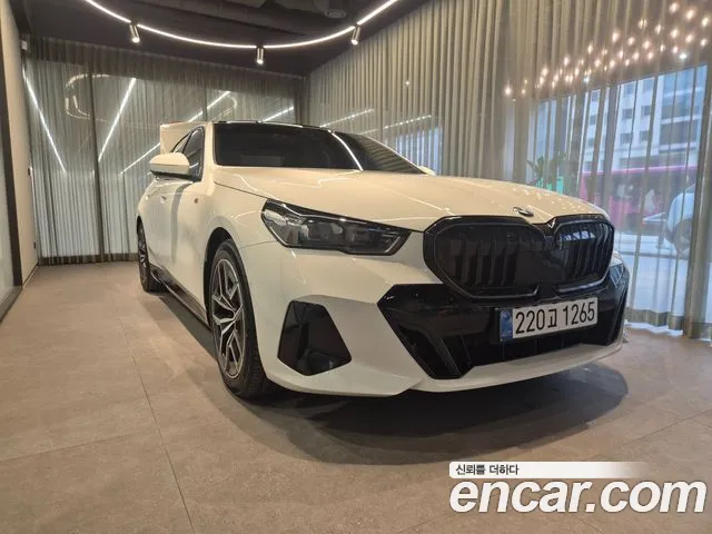 BMW 5 (G60) 520i M
