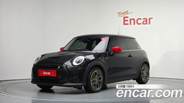 MINI Cooper SE 3