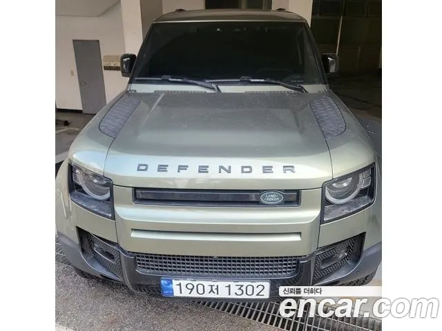 Land Rover Defender (L663) 90 D250 SE