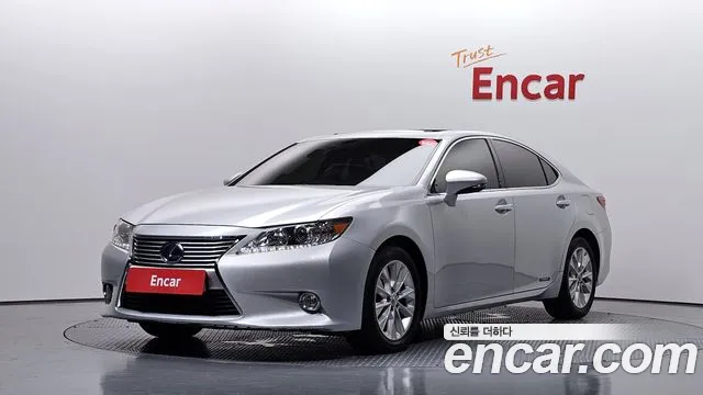 Lexus ES300h XV60