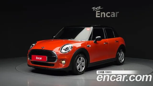 MINI Cooper 5 Base 3
