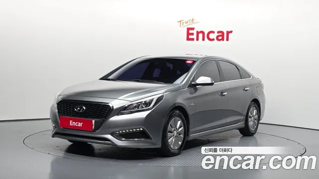Hyundai LF Sonata Hybrid 2.0 HEV