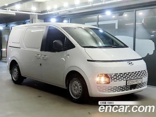 Hyundai Staria 3