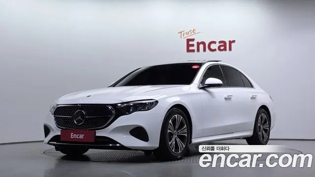 Mercedes-Benz E- W214 E200