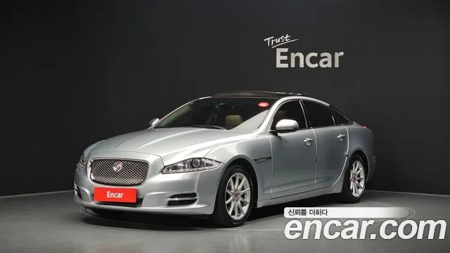 Jaguar All New XJ 2.0 SWB X351