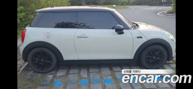 MINI Cooper D HIGH 3