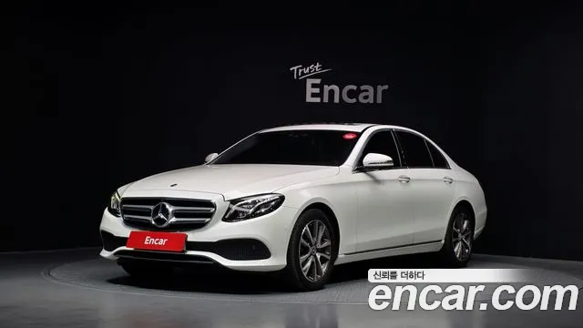 Mercedes-Benz E- W213 E300 4MATIC
