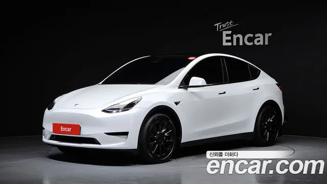 Tesla Y RWD
