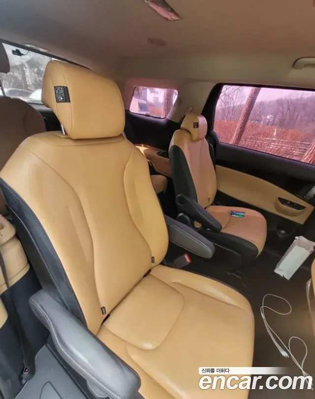 Kia Carnival 4 9 Prestige