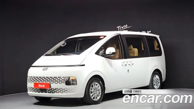 Hyundai Staria 9