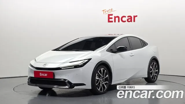 Toyota Prius 5 2.0 PHEV XSE