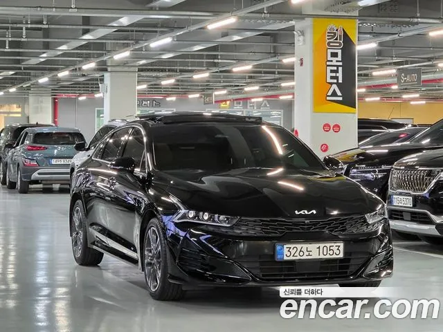 Kia K5 III 2.0 Signature