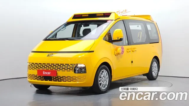Hyundai Staria L3.5 15