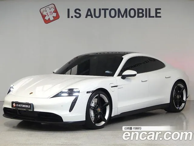 Porsche Taycan 4S