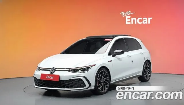 Volkswagen Golf 8 2.0 GTI